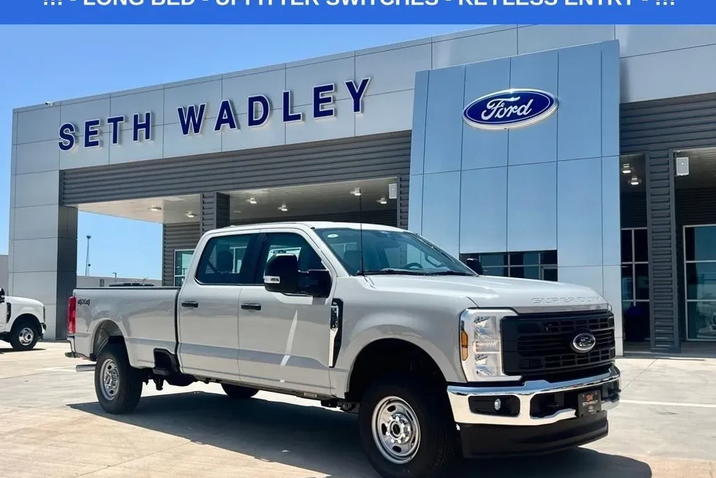 2025 Ford F-250 photo 1