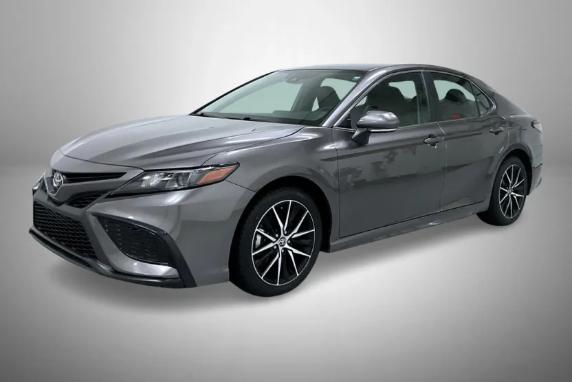 2024 Toyota Camry SE photo 1