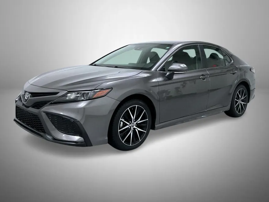 2024 Toyota Camry SE photo 1