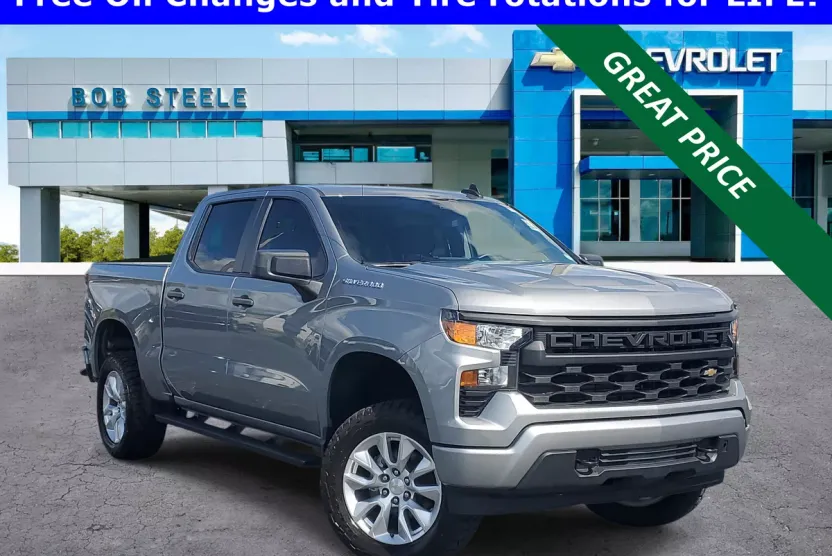 2024 Chevrolet Silverado 1500 Custom photo 1