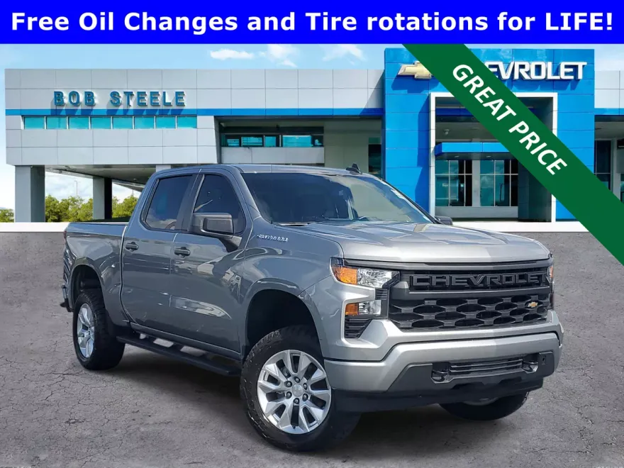 2024 Chevrolet Silverado 1500 Custom photo 1