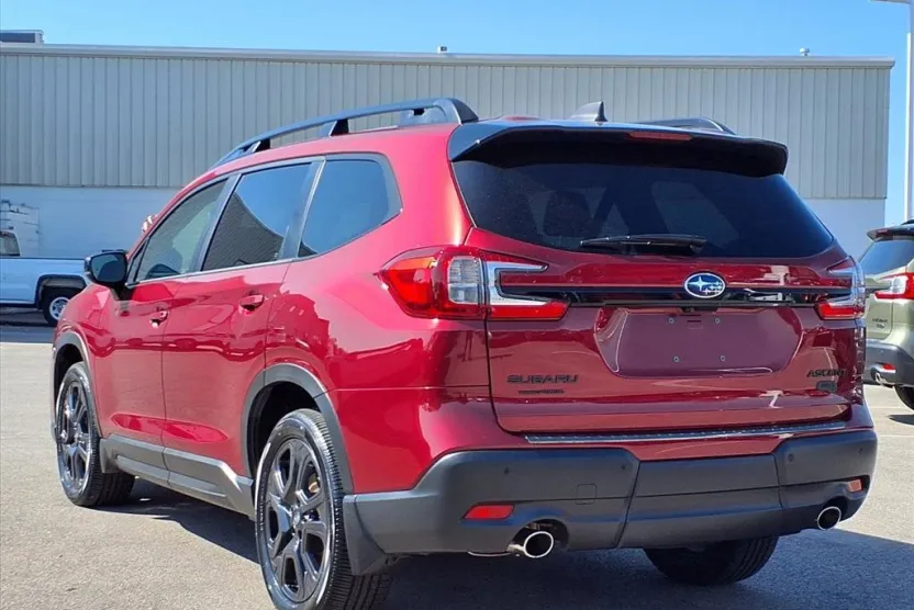 2024 Subaru Ascent Onyx Edition photo 1