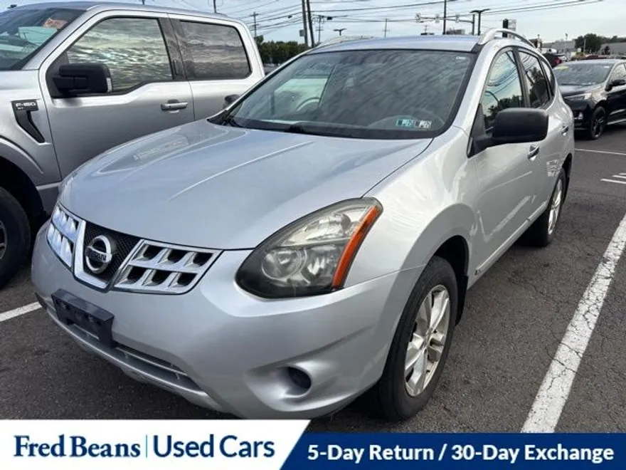 2015 Nissan Rogue Select S photo 1
