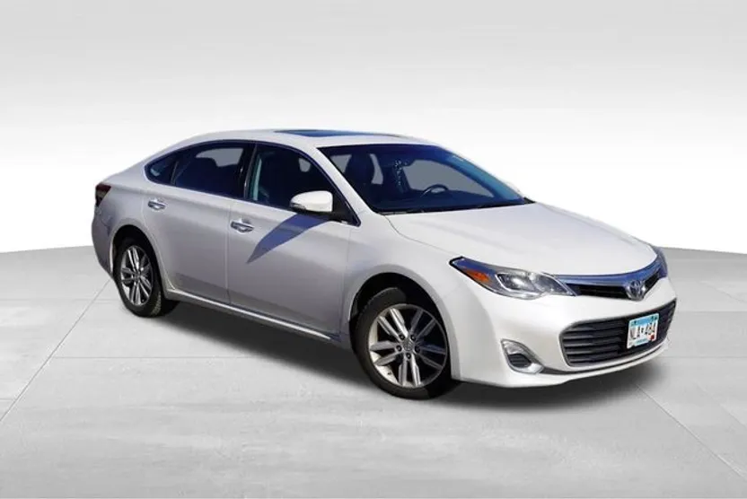2014 Toyota Avalon XLE Premium photo 1