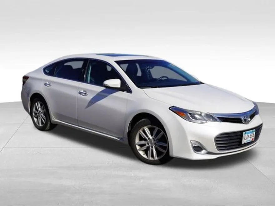 2014 Toyota Avalon XLE Premium photo 1