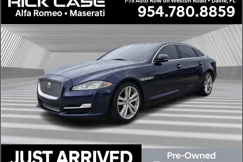 2017 Jaguar XJ XJL Portfolio photo 1