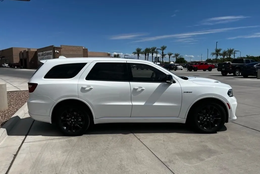 2022 Dodge Durango R/T photo 1