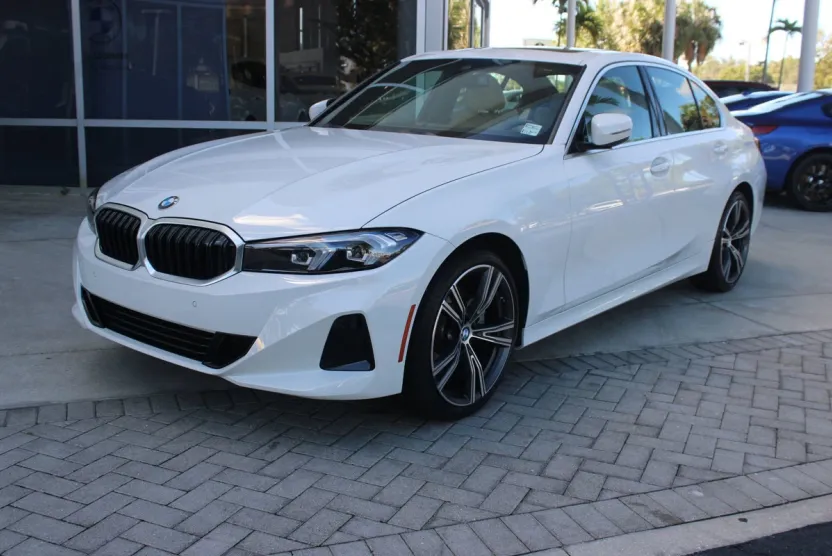 2024 Bmw 330i photo 1