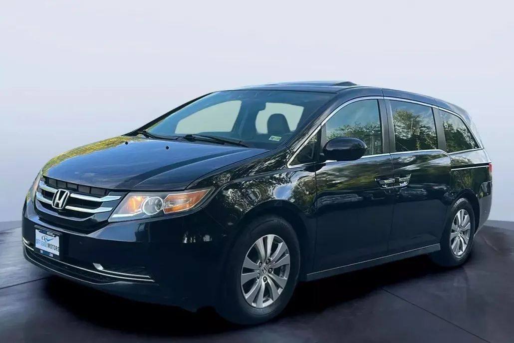 2016 Honda Odyssey EX-L photo 1