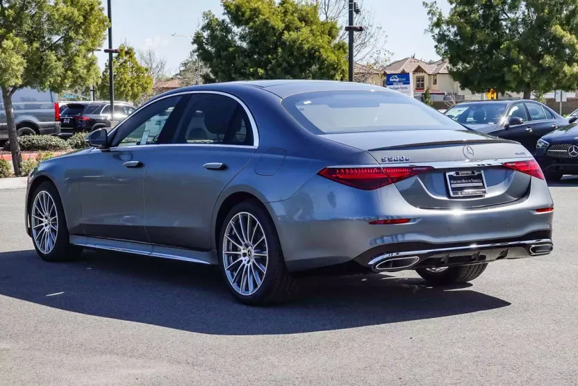2024 Mercedes Benz S 450 580e photo 1