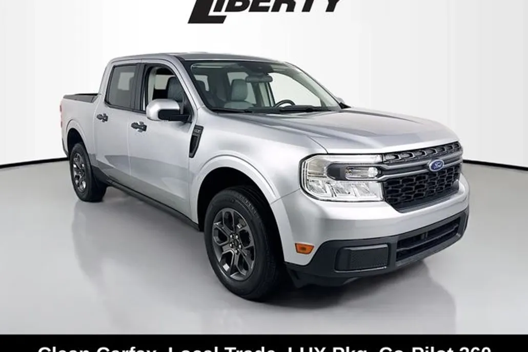 2022 Ford Maverick XLT photo 1