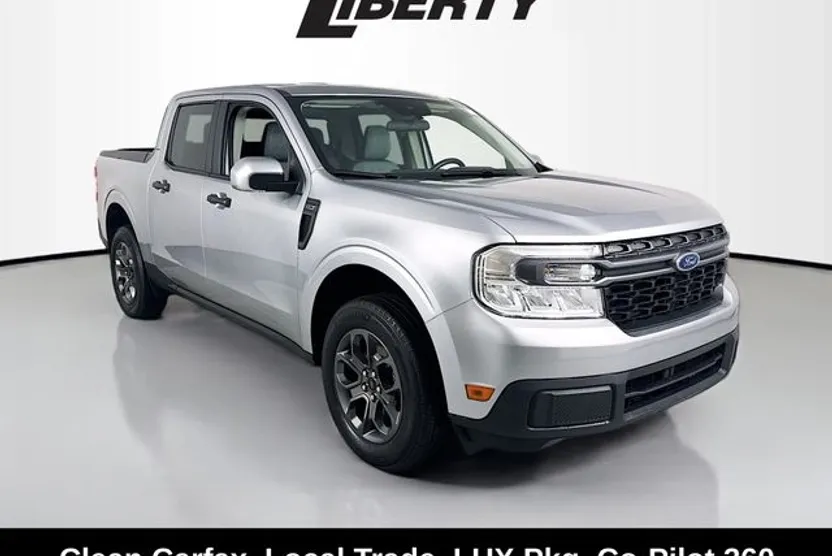 2022 Ford Maverick XLT photo 1