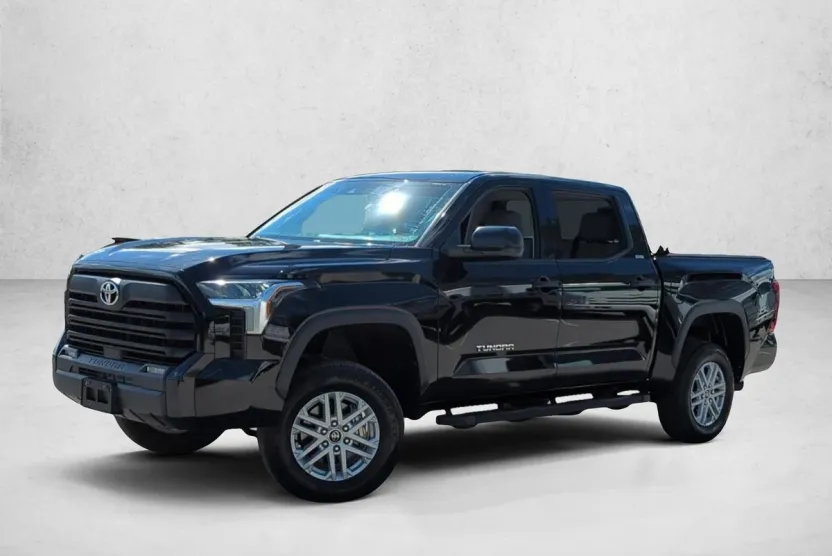 2024 Toyota Tundra SR5 CrewMax photo 1