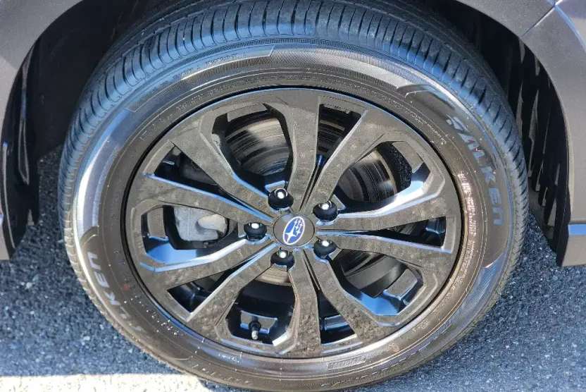 2023 Subaru Forester Sport photo 1