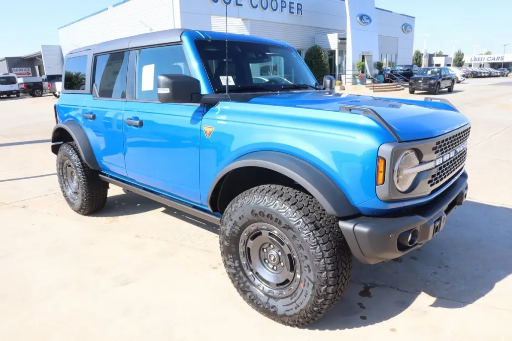 2025 Ford Bronco Badlands photo 1