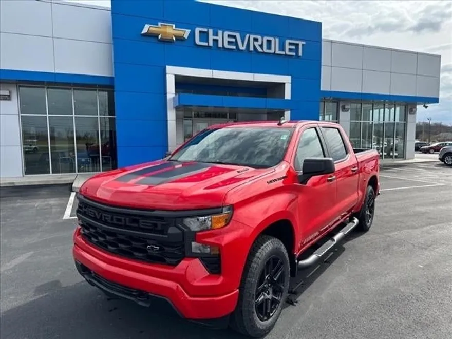 2025 Chevrolet Silverado 1500 Custom photo 1