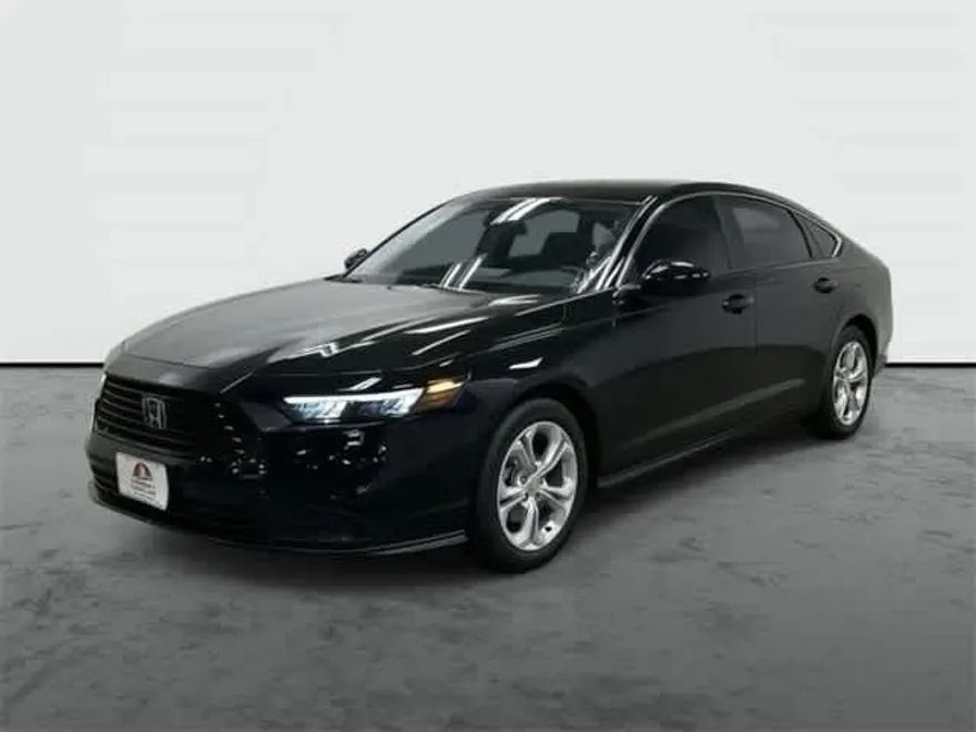 2025 Honda Accord LX photo 1