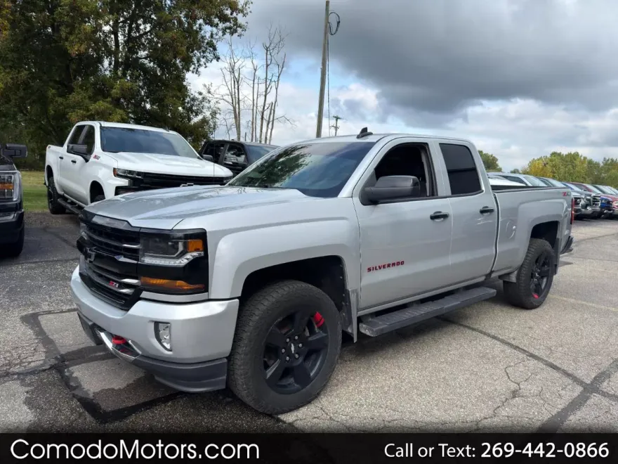 2018 Chevrolet Silverado 1500 LT Z71 photo 1