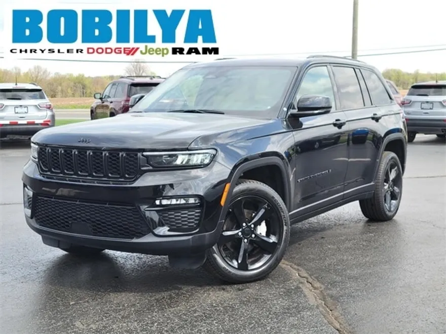 2024 Jeep Grand Cherokee Limited photo 1