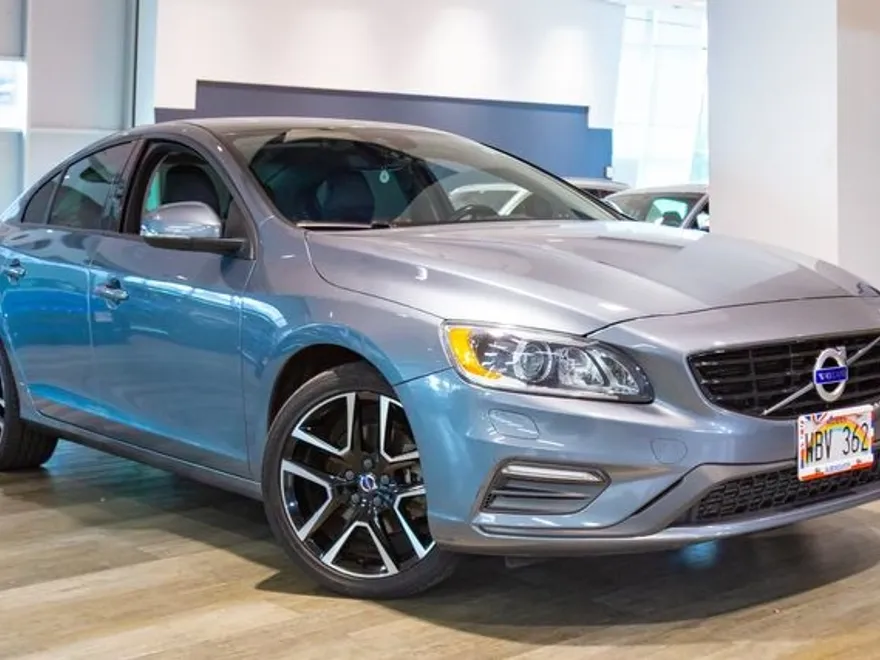 2018 Volvo S60 Dynamic photo 1