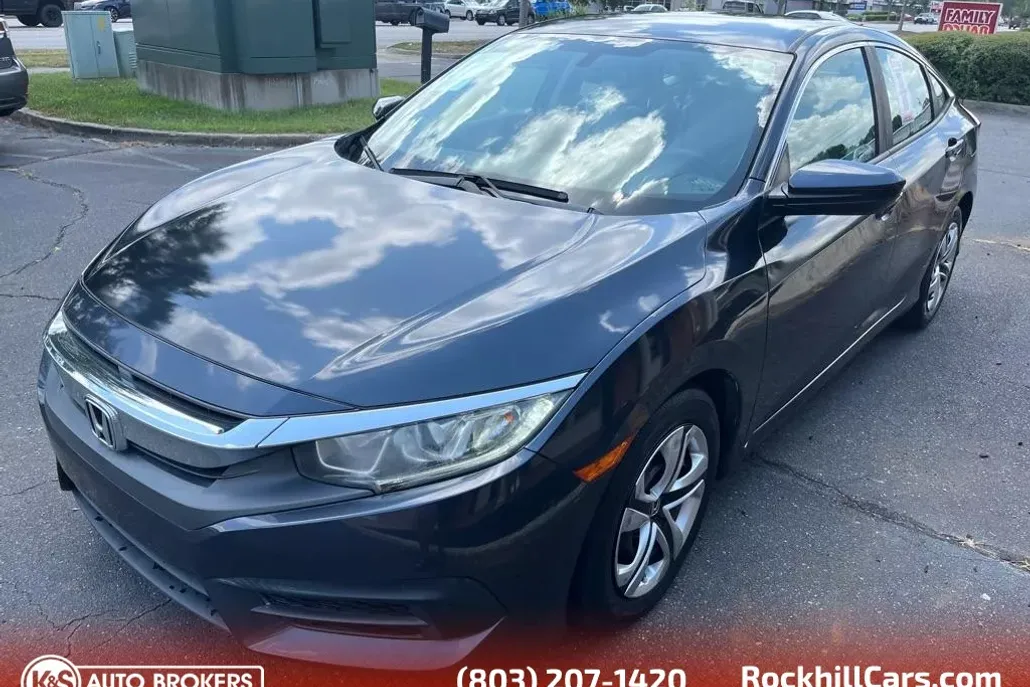 2018 Honda Civic LX photo 1
