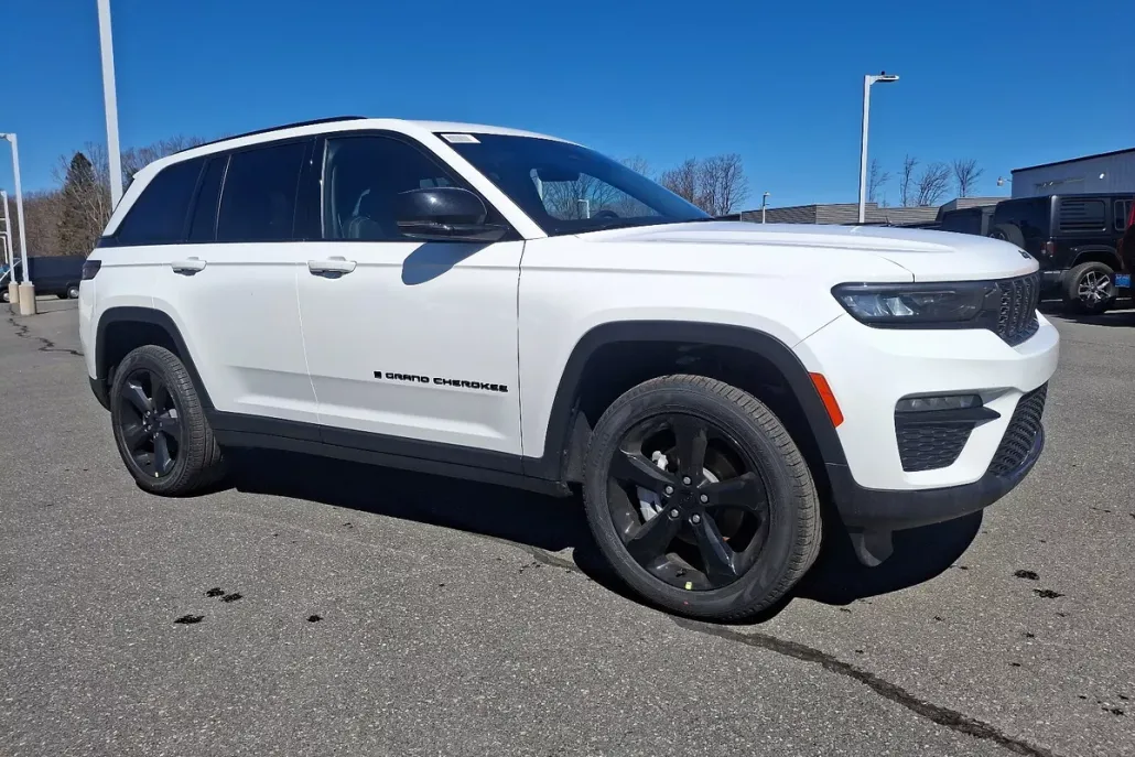2025 Jeep Grand Cherokee Limited photo 1