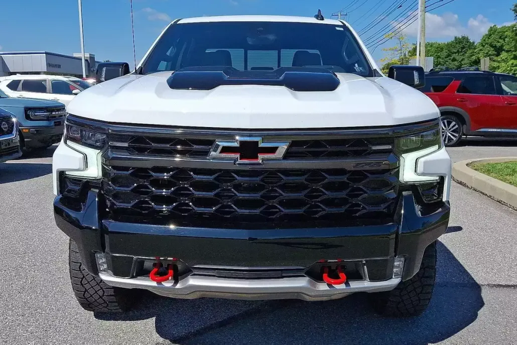 2024 Chevrolet Silverado 1500 ZR2 photo 1