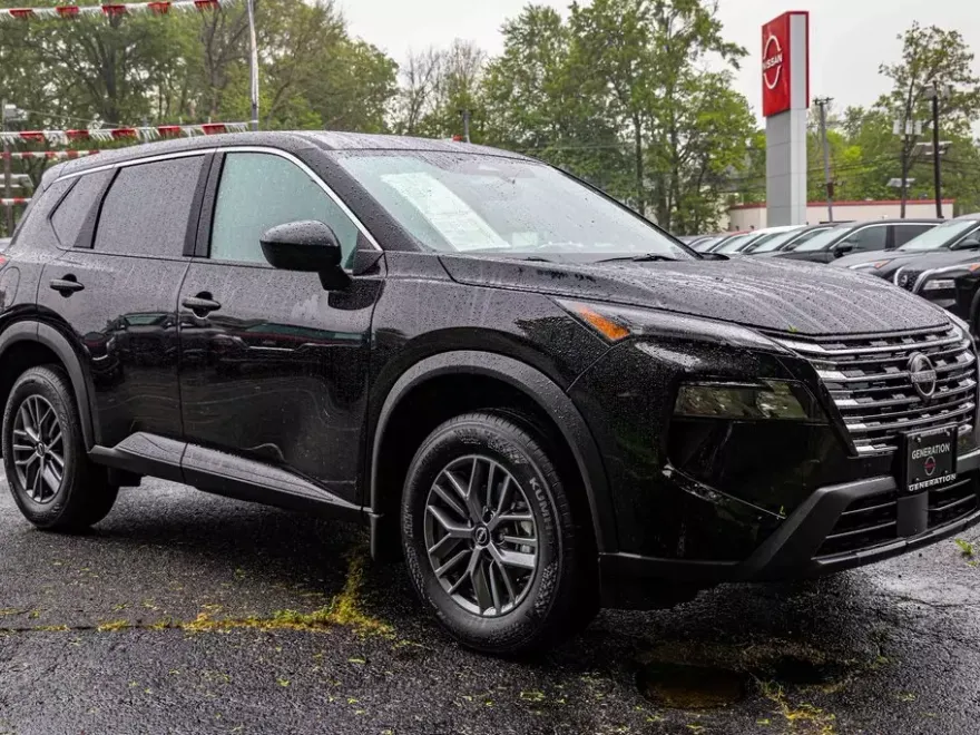 2024 Nissan Rogue S photo 1
