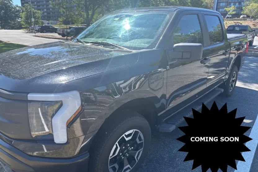2023 Ford F-150 Lightning photo 1