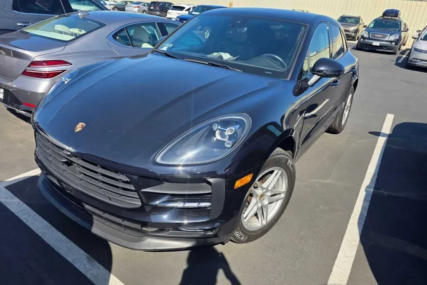 2020 Porsche Macan Base photo 1