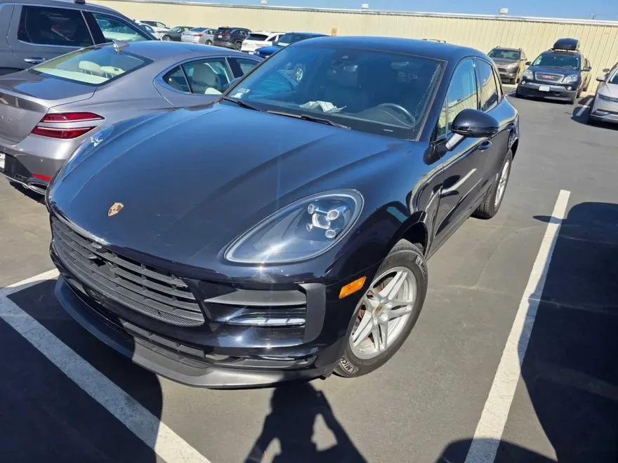 2020 Porsche Macan Base photo 1