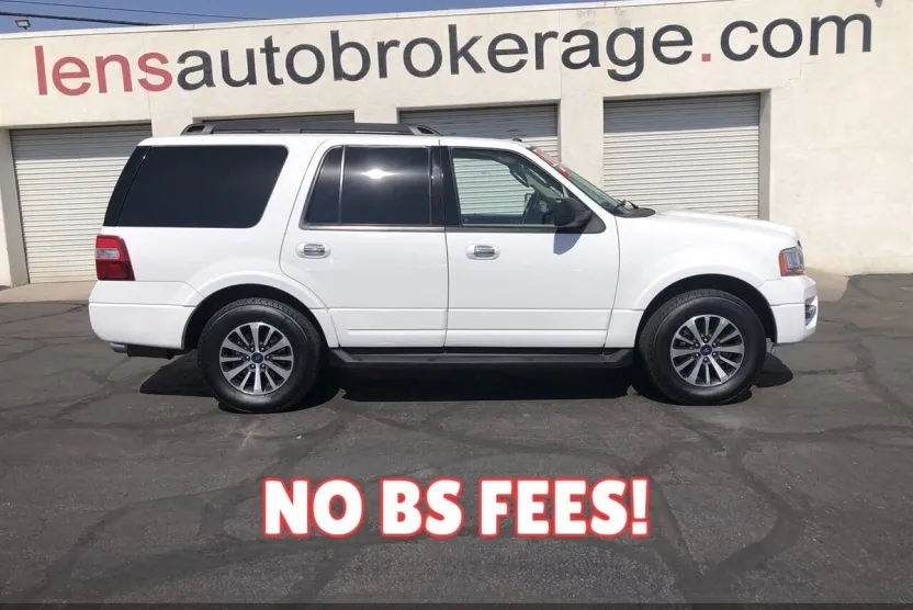 2017 Ford Expedition XLT photo 1