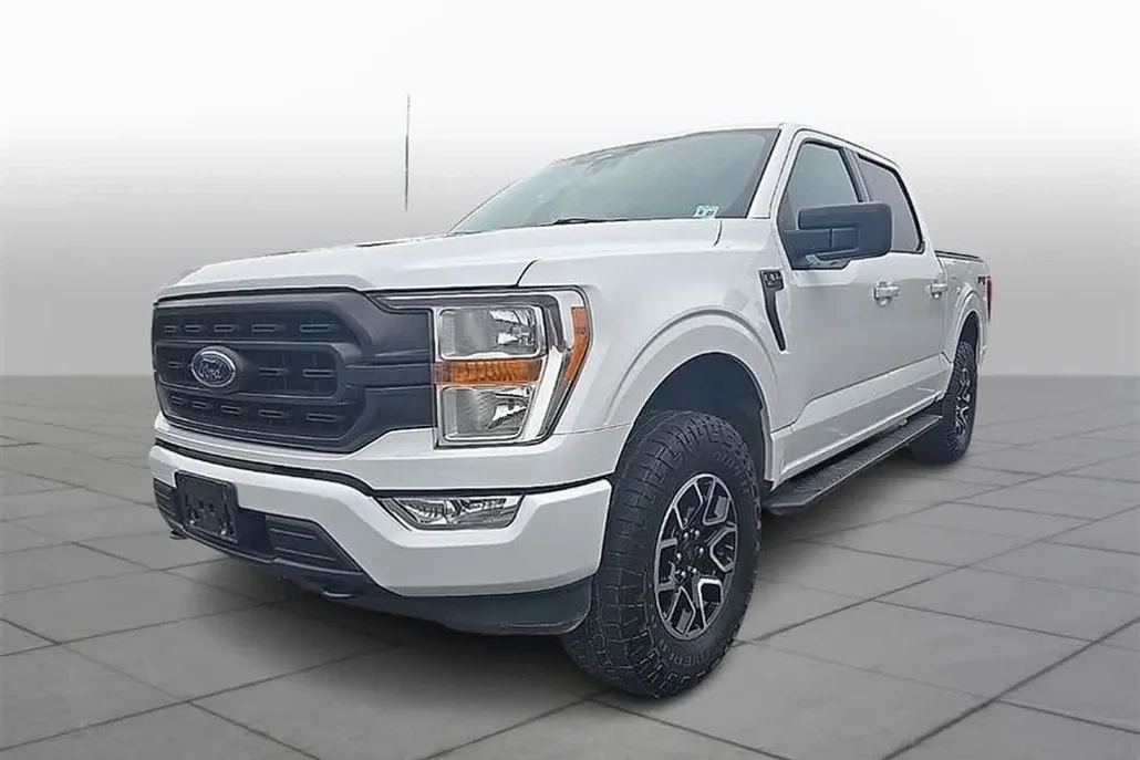 2022 Ford F-150 XLT photo 1