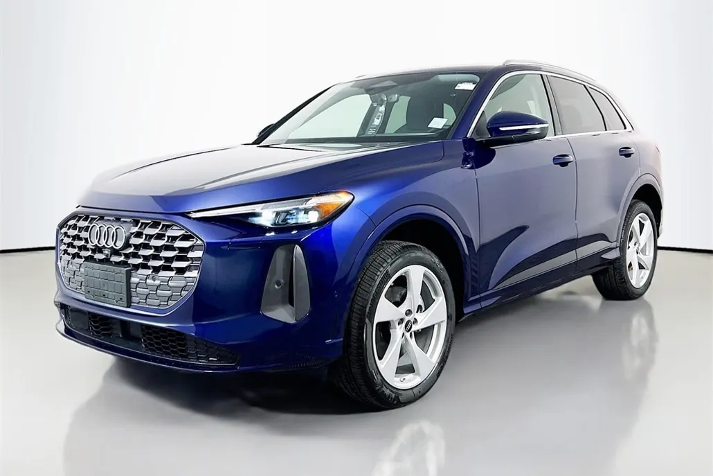 2025 Audi Q5 2.0T Premium Plus photo 1