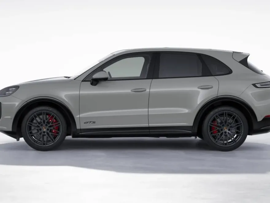 2026 Porsche Cayenne GTS photo 1