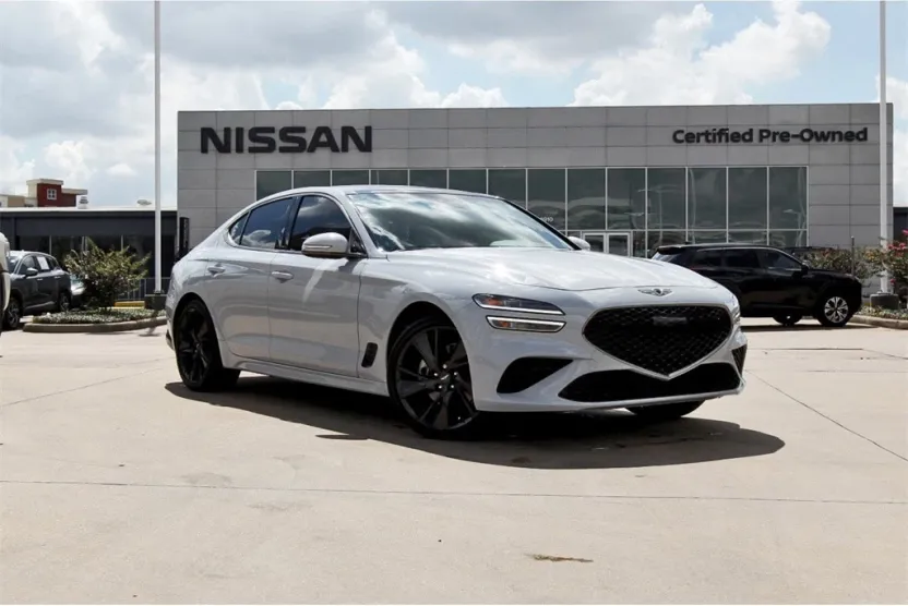 2023 Genesis G70 2.0T photo 1