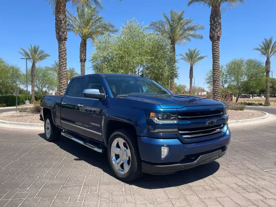 2017 Chevrolet Silverado 1500 LTZ Z71 photo 1