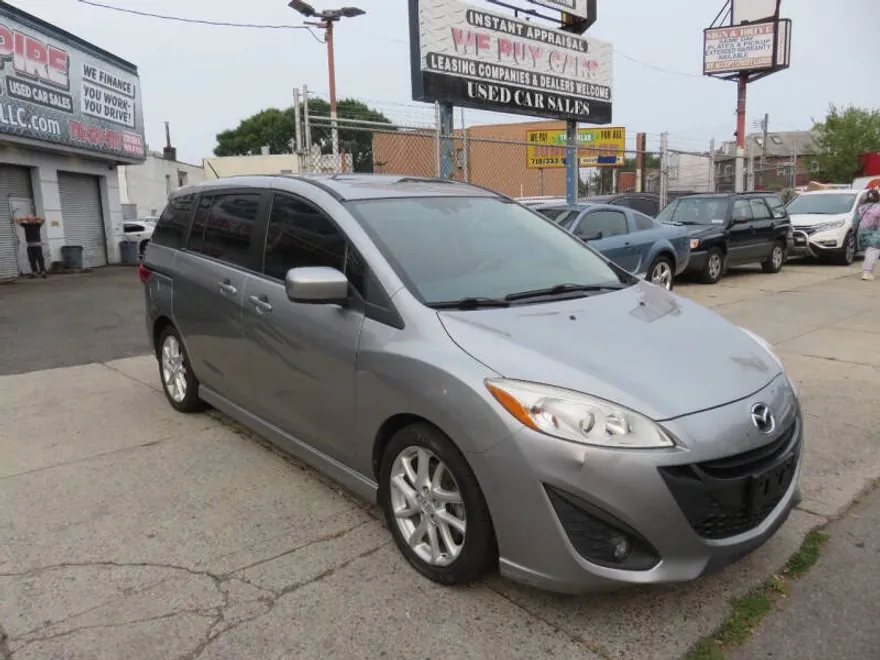 2012 Mazda Mazda5 Grand Touring photo 1