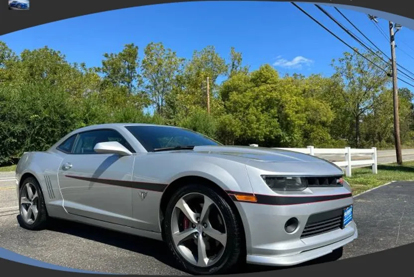 2015 Chevrolet Camaro 2LT photo 1