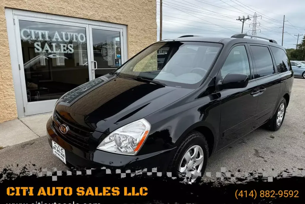 2009 Kia Sedona LX photo 1