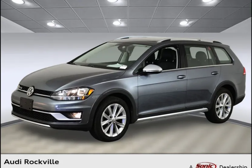 2018 Volkswagen Golf Alltrack SE photo 1