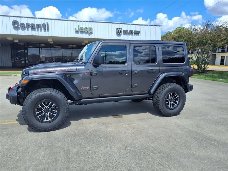 2025 Jeep Wrangler Rubicon photo 1