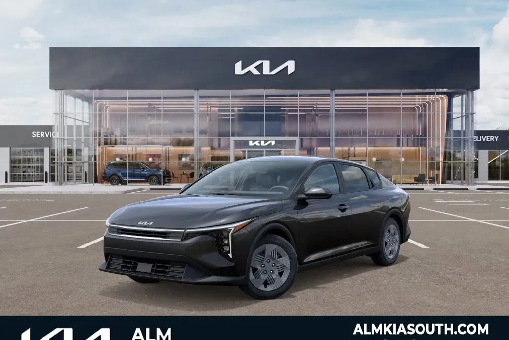 2025 Kia K4 LX photo 1