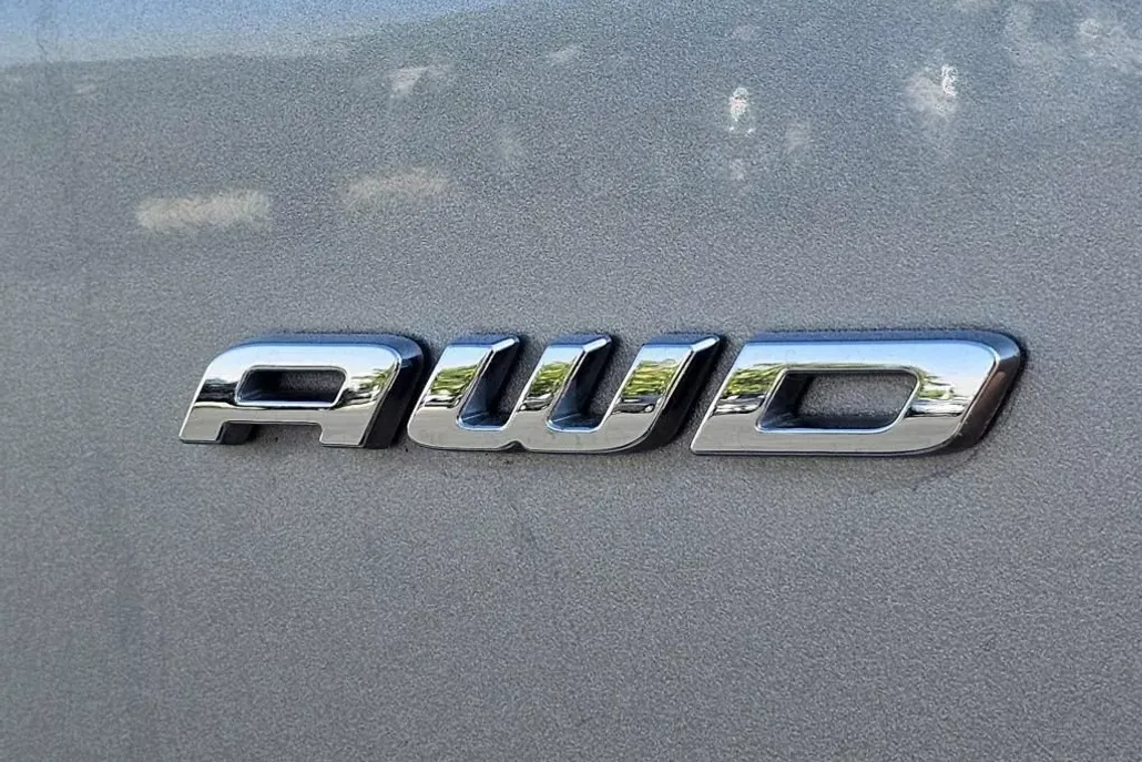 2024 Ford Edge SEL photo 1