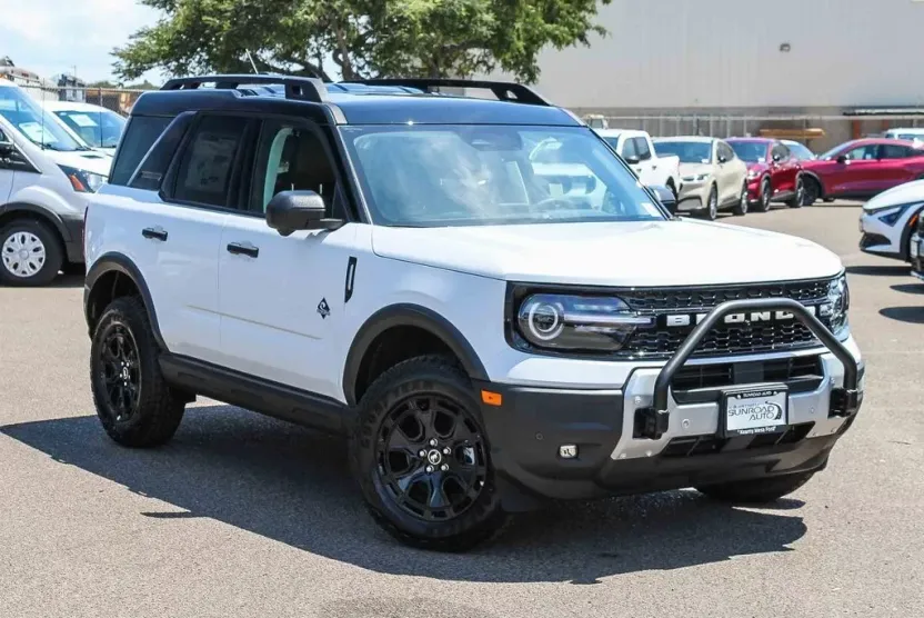 2025 Ford Bronco Sport Outer Banks photo 1