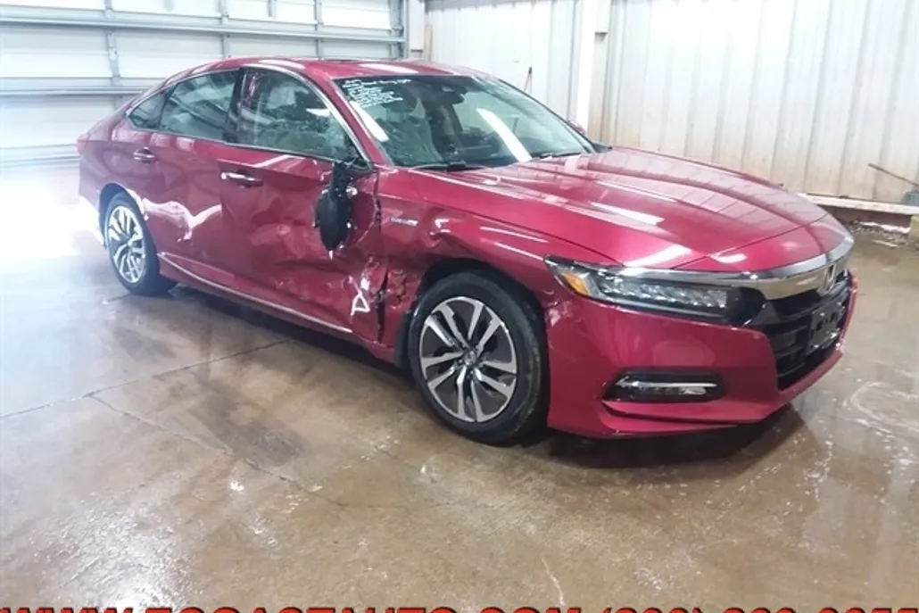 2019 Honda Accord Hybrid Touring photo 1