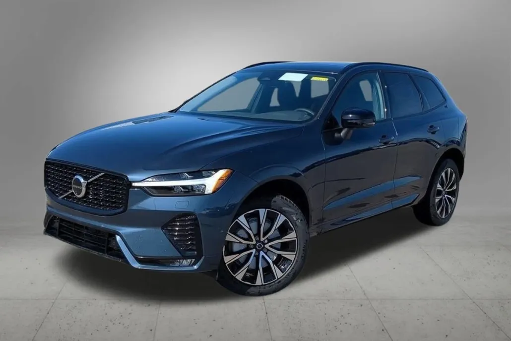 2025 Volvo XC60 Plus B5 photo 1