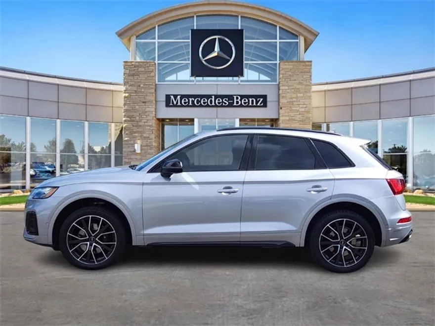 2021 Audi SQ5 Prestige photo 1