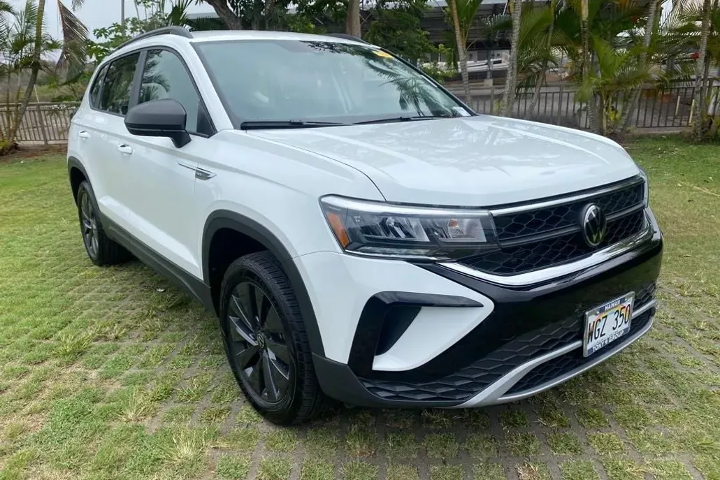 2023 Volkswagen Taos S photo 1