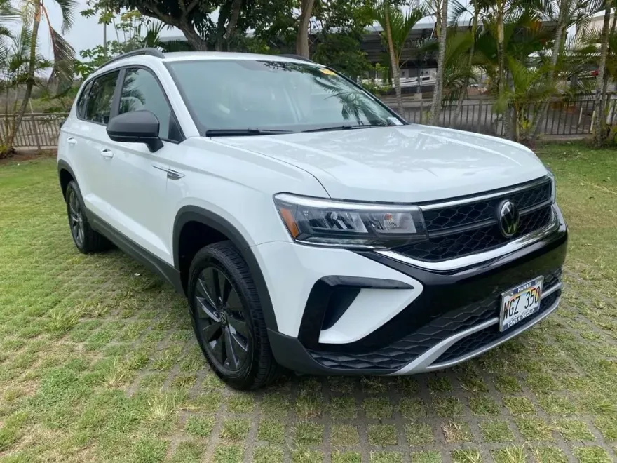 2023 Volkswagen Taos S photo 1